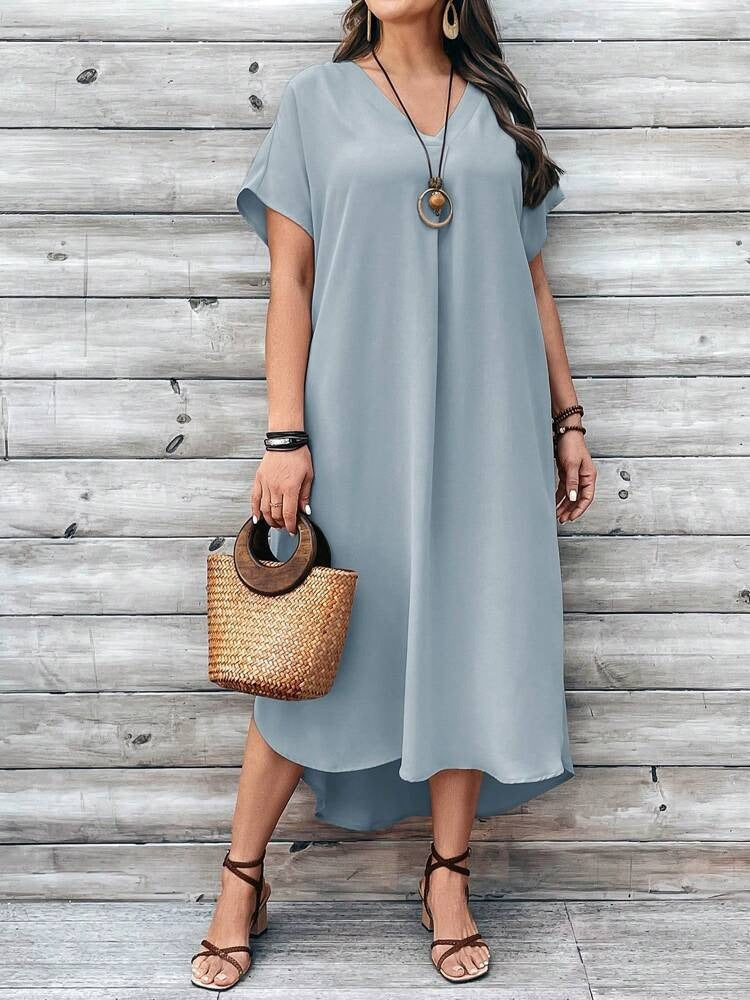 Hailey | V-Neck Dress in Plus Size