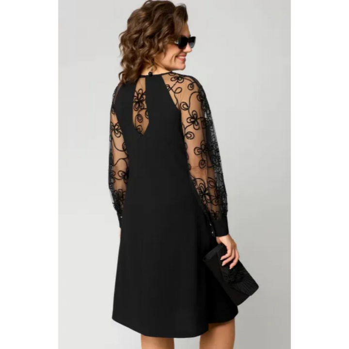 Elara | Elegant Lace Dress in Plus Sizes